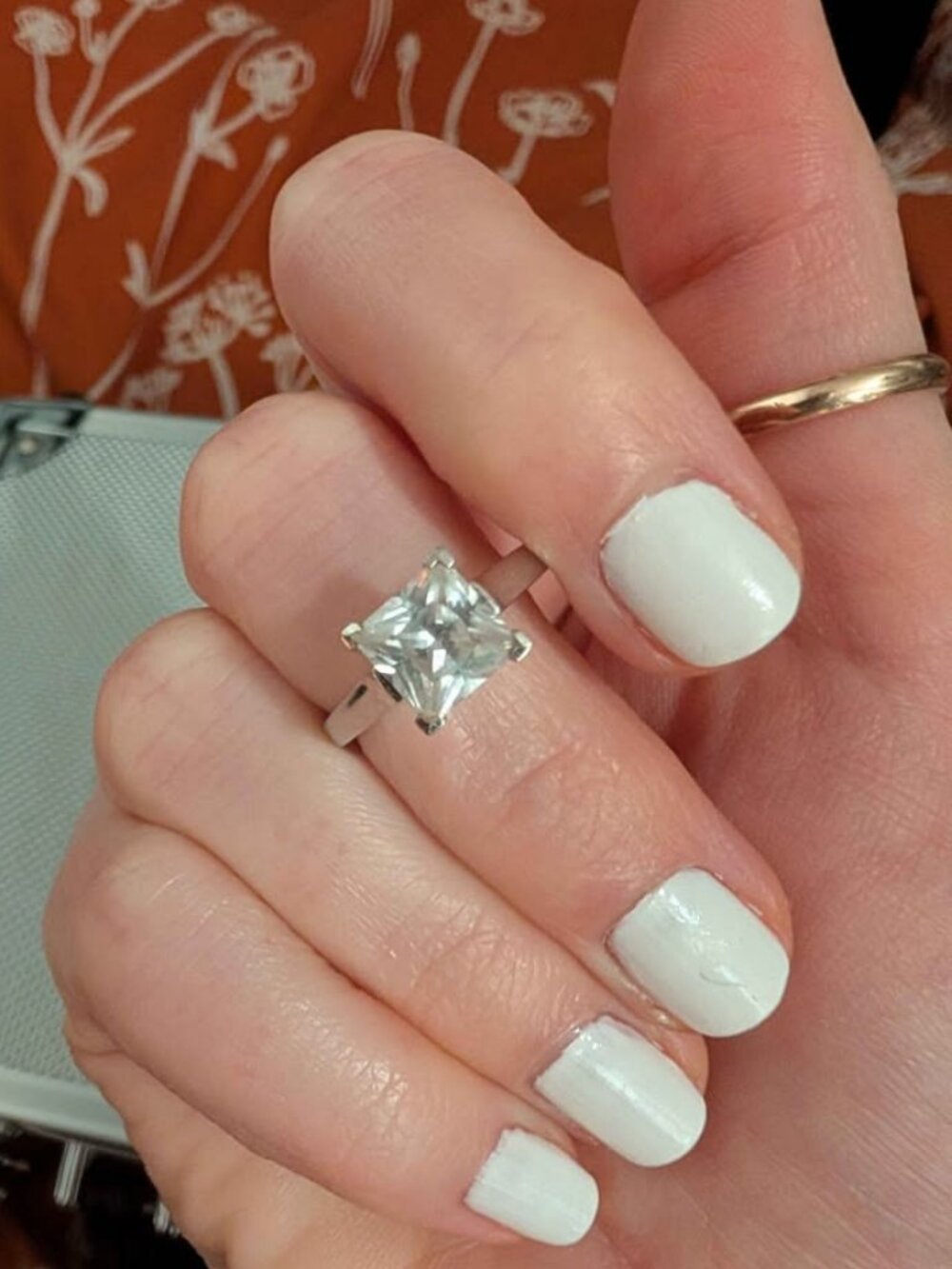 10k Solid white gold solitaire ~4ct CZ size 7